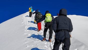 Island Peak Climbing with Everest Base Camp Trek-20 Days